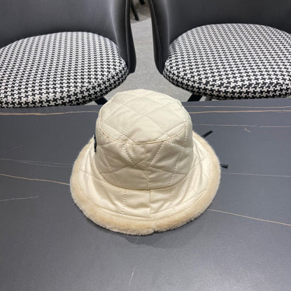 CHAPEAU BOB EN COTON BEIGE CRÈME ET FOURRURE D'AGNEAU 420924 