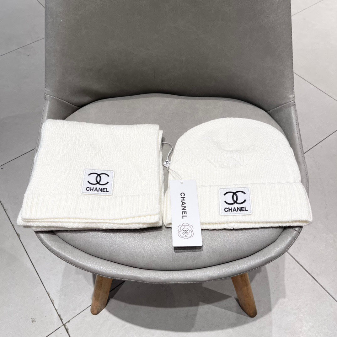ENSEMBLE BONNET ET ÉCHARPE BLANC 427885 