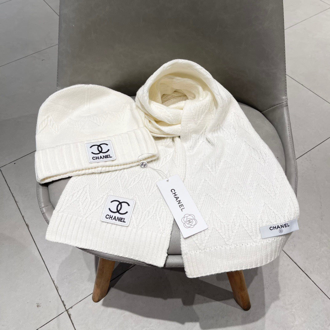 ENSEMBLE BONNET ET ÉCHARPE BLANC 427885 