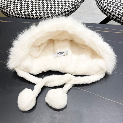 BONNET EN POLAIRE ET LAINE BLANCHE 433166 