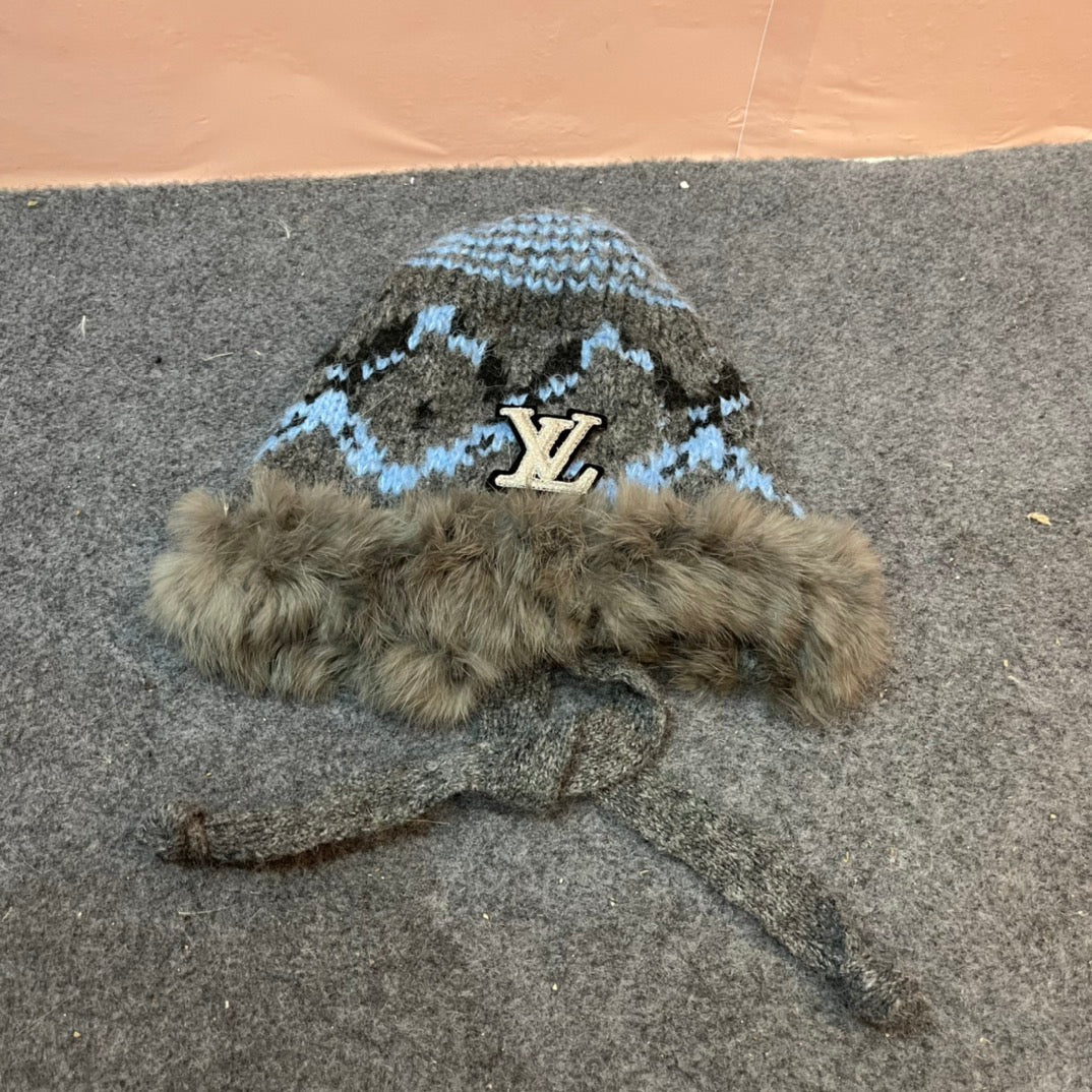 KNITTED WOOL HAT COLORFUL 436582