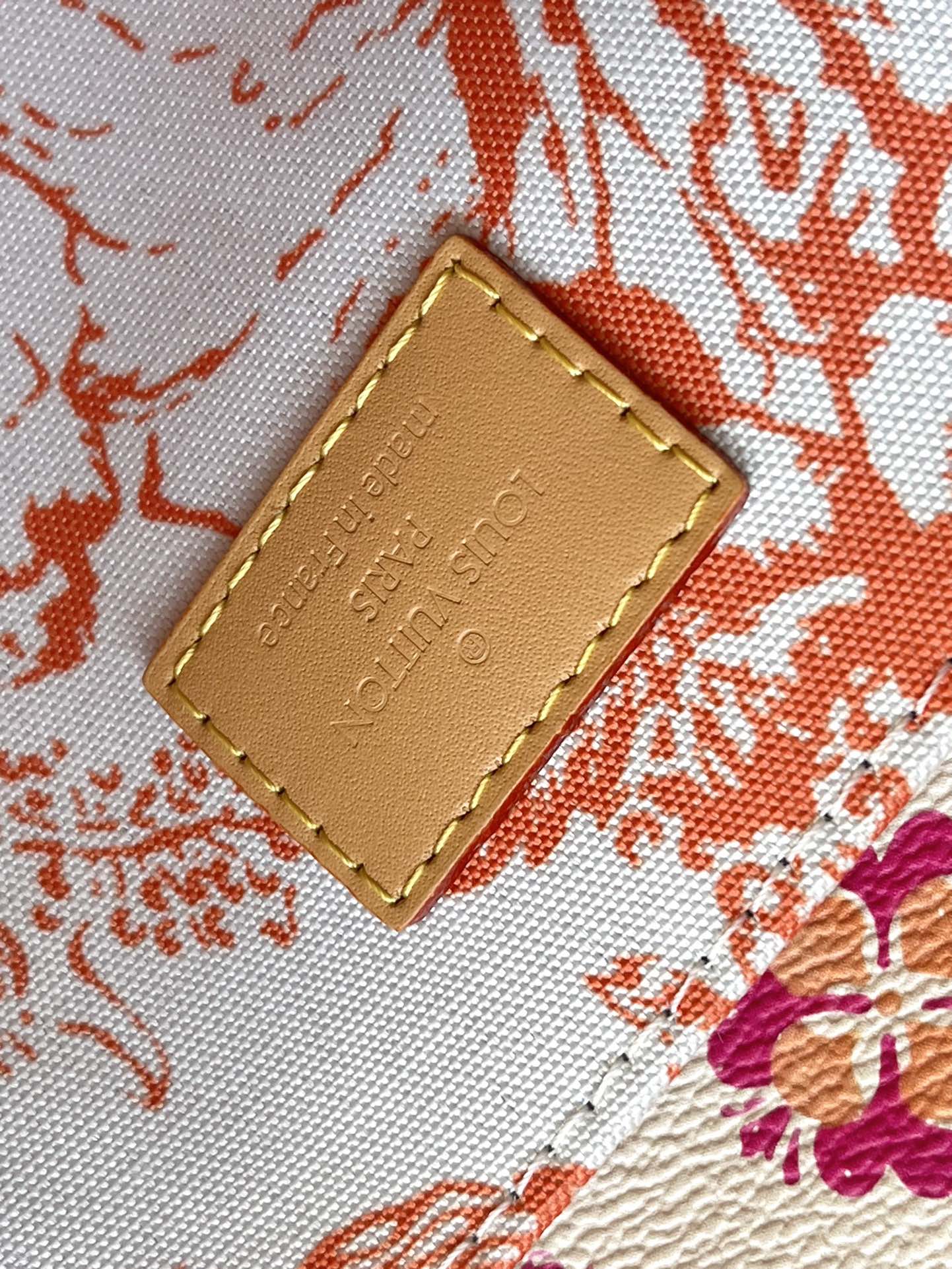 ポシェット メティス 25インチ コーラル モノグラム タイル キャンバス ゴールド金具