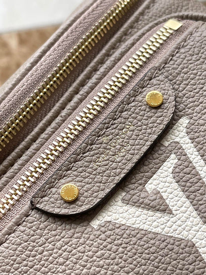 MINI BUMBAG 17 EN CUIR TOURTERELLE BLANC MONOGRAMME EMPREINTE DORÉ QUINCAILLERIE