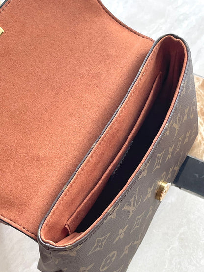 LOCKY BB 20 EN TOILE MONOGRAMME MARRON ET CUIR DE VEAU LISSE BOUCLE OR