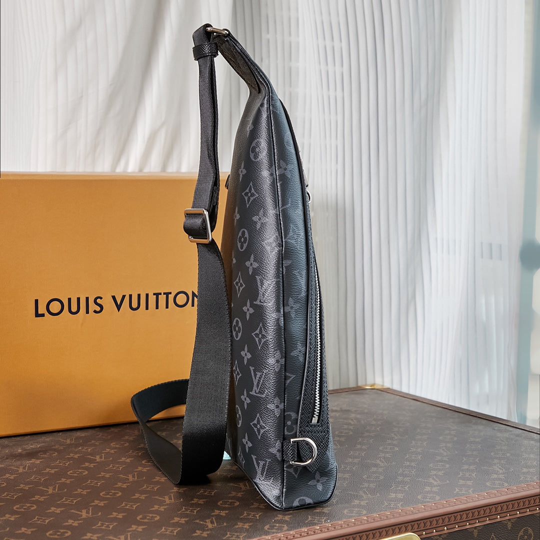 SAC À BANDOULIÈRE DUO 42 EN TOILE MONOGRAMME ÉCLIPSE NOIRE