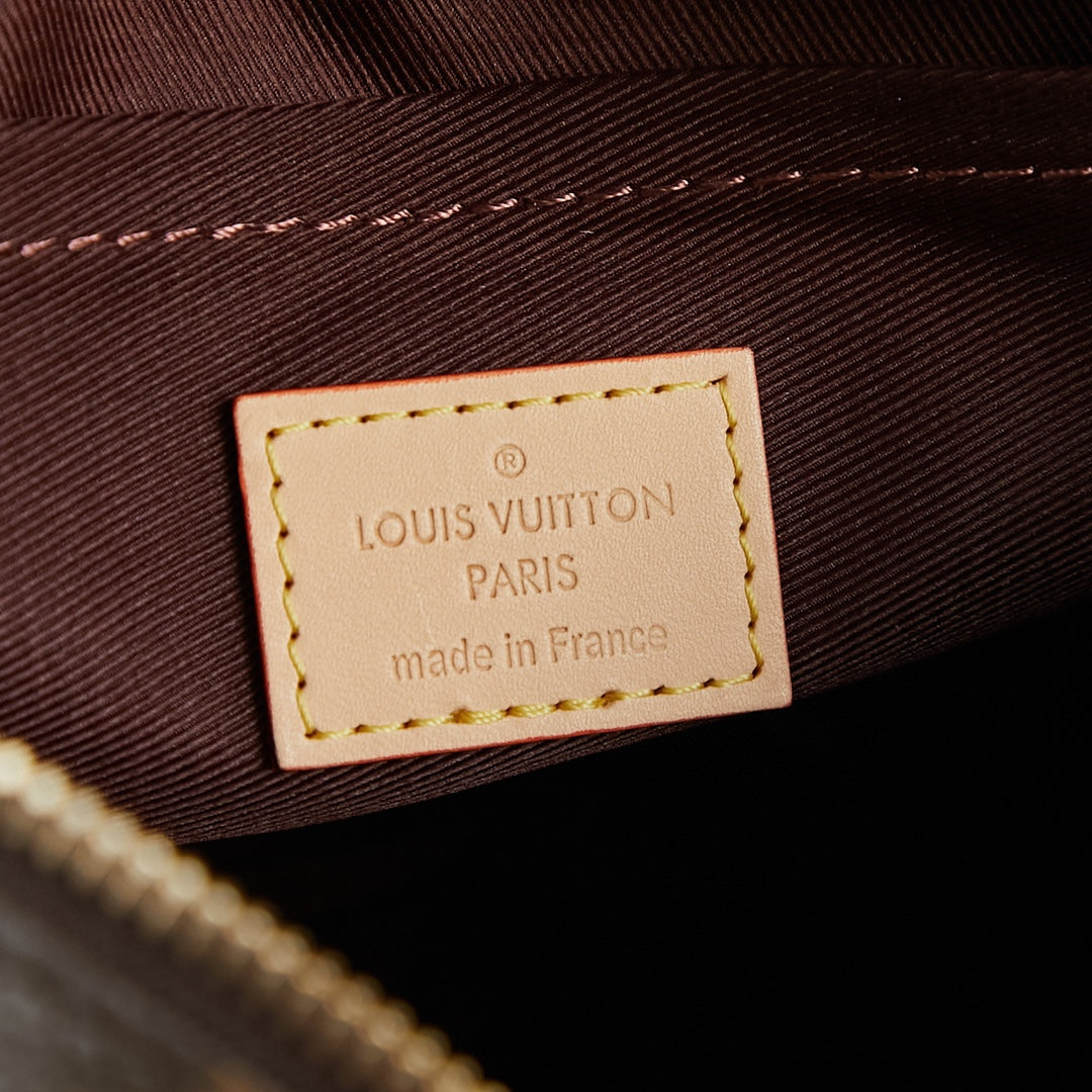 CROISSANT 21 EN TOILE MONOGRAMME MARRON