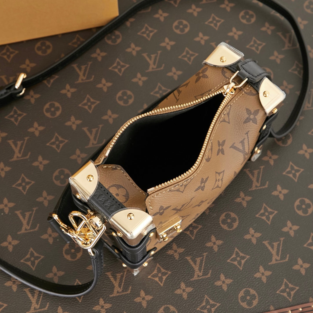 Coffre latéral Mini 18 po, toile inversée avec monogramme marron, quincaillerie dorée