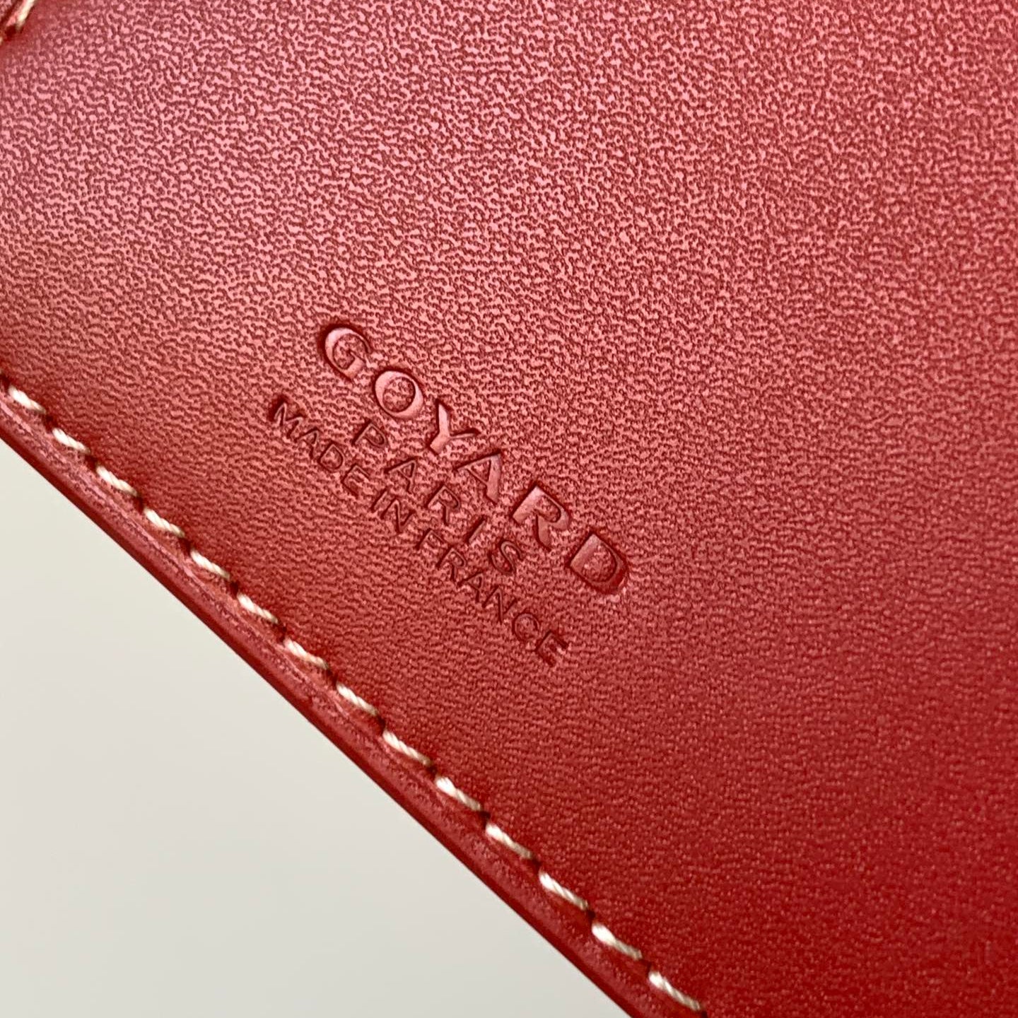 PORTEFEUILLE CHÉQUIER RICHELIEU 19 EN TOILE GOYARDINE ROUGE PERSAN ET CUIR DE VEAU