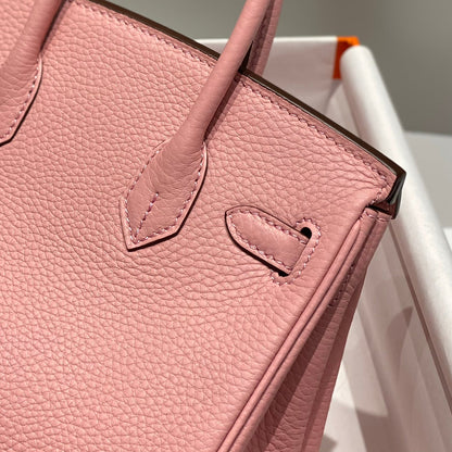 Sac HM Birkin 20 cm en cuir Togo rose confetti avec finitions dorées