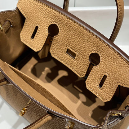 HM Birkin 20 cm en cuir Chai Togo avec finitions dorées