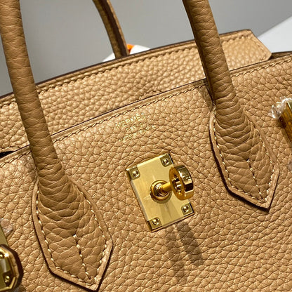 HM Birkin 20 cm en cuir Chai Togo avec finitions dorées