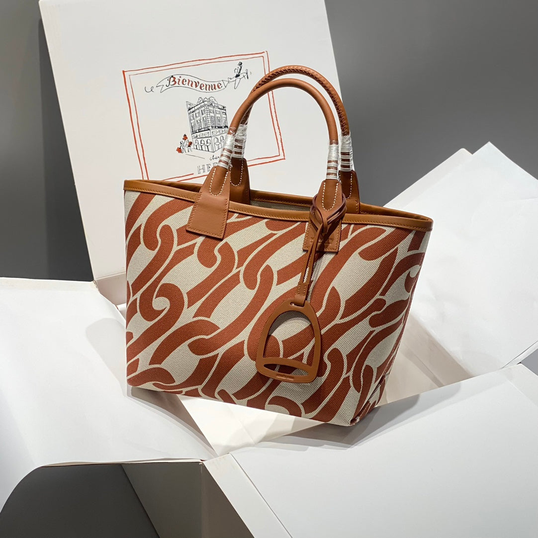 Sac HM Steeple 28 en cuir de veau marron et toile blanche et marron