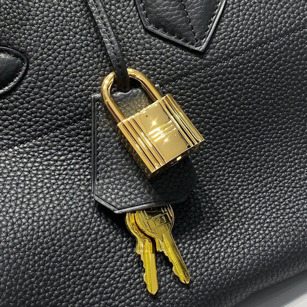 HM ショルダーバーキン 42 ブラック カウハイド ゴールド金具 237640