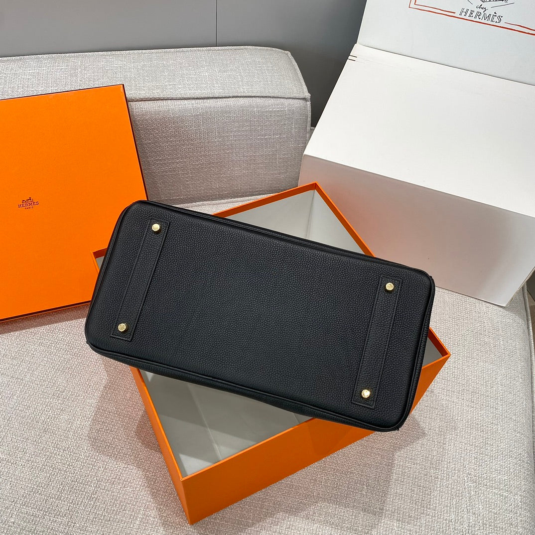 HM ショルダーバーキン 42 ブラック カウハイド ゴールド金具 237640