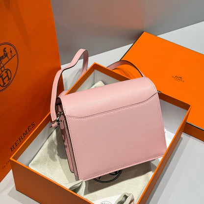 Sac HM Roulis 18 en cuir de veau rose pastel EVERCOLOR 237570