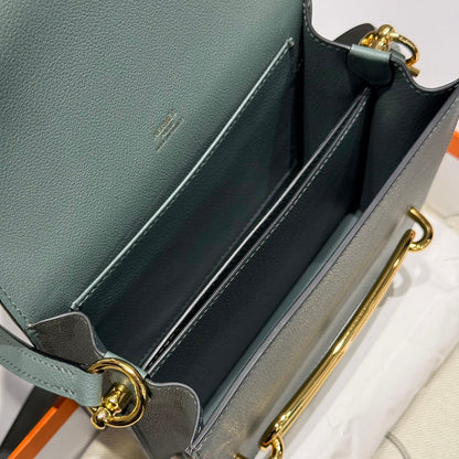 HM SAC ROULIS 18 アーモンドグリーン エバーカラー カーフスキン 237566