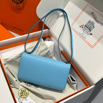 Sac HM Constance Elan 24 cm en cuir Epsom bleu nuage et accessoires dorés