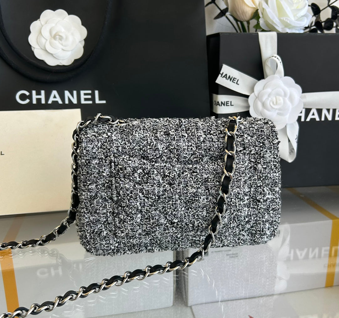 ミニフラップバッグ 20インチ ライトグレーツイード シルバー金具