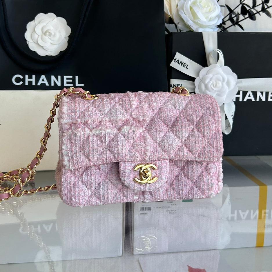 MINI SAC À RABAT 20 EN TWEED ROSE CLAIR QUINCAILLERIE DORÉ 