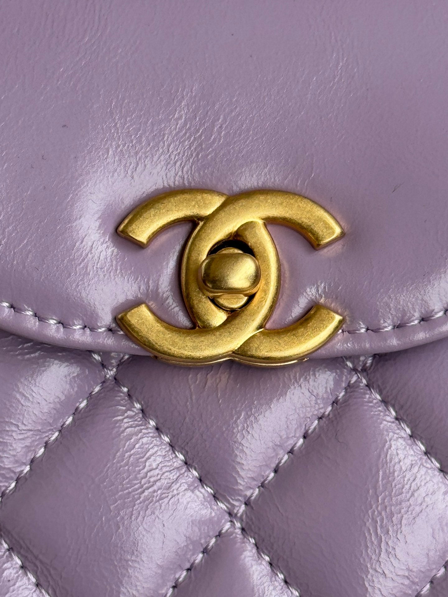 Sac shopping Kelly CC 24A Nano 19 cm en cuir d'agneau violet