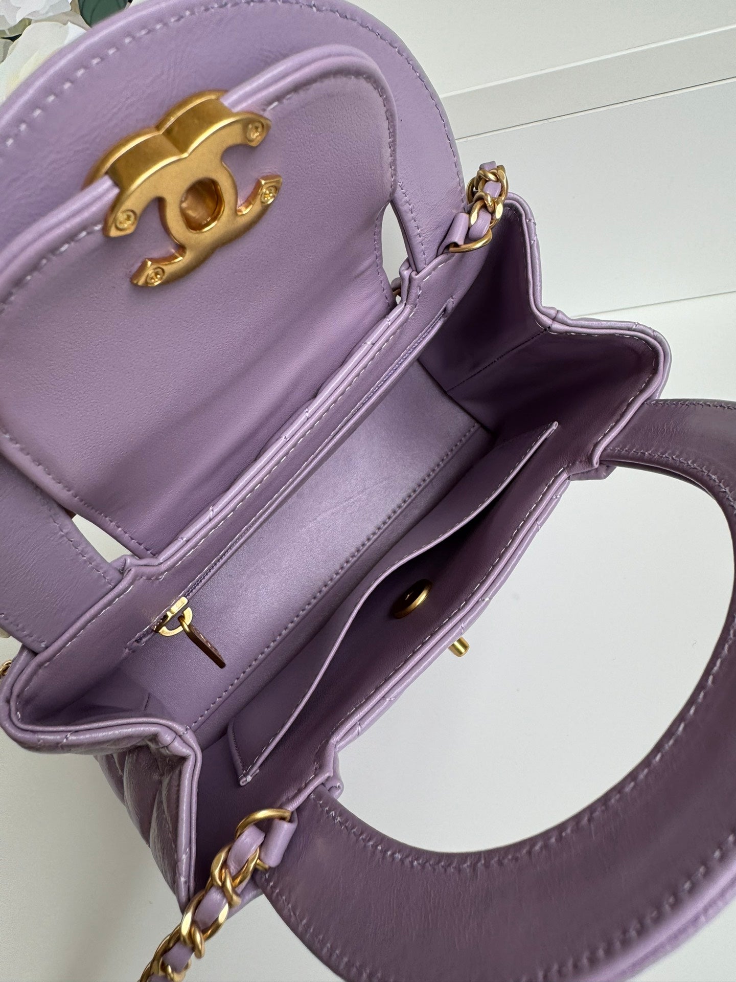 Sac shopping Kelly CC 24A Nano 19 cm en cuir d'agneau violet