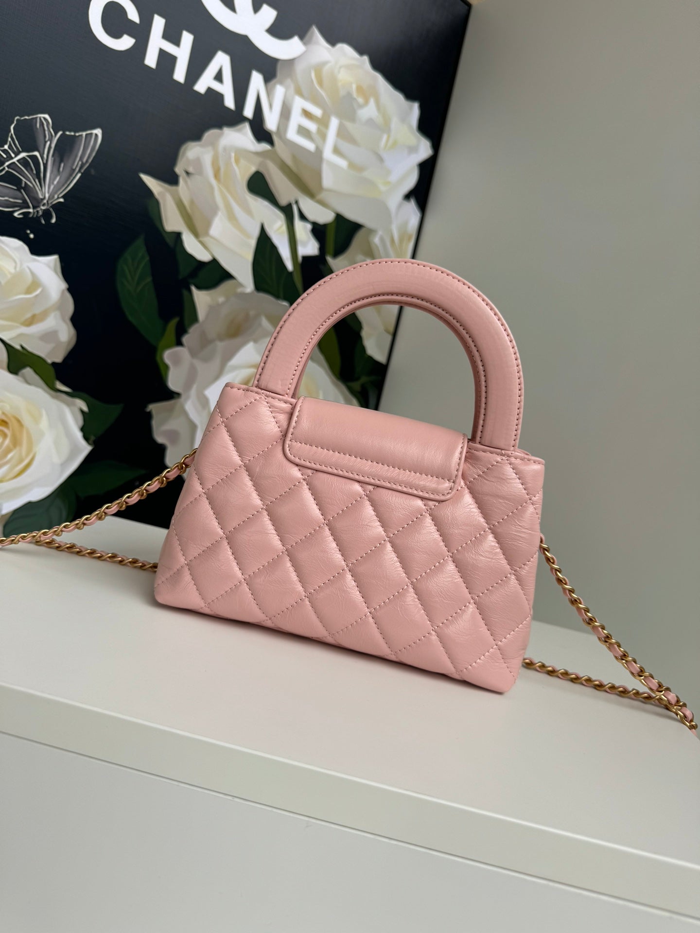 Sac shopping Kelly CC 24A Nano 19 cm en cuir d'agneau rose pastel