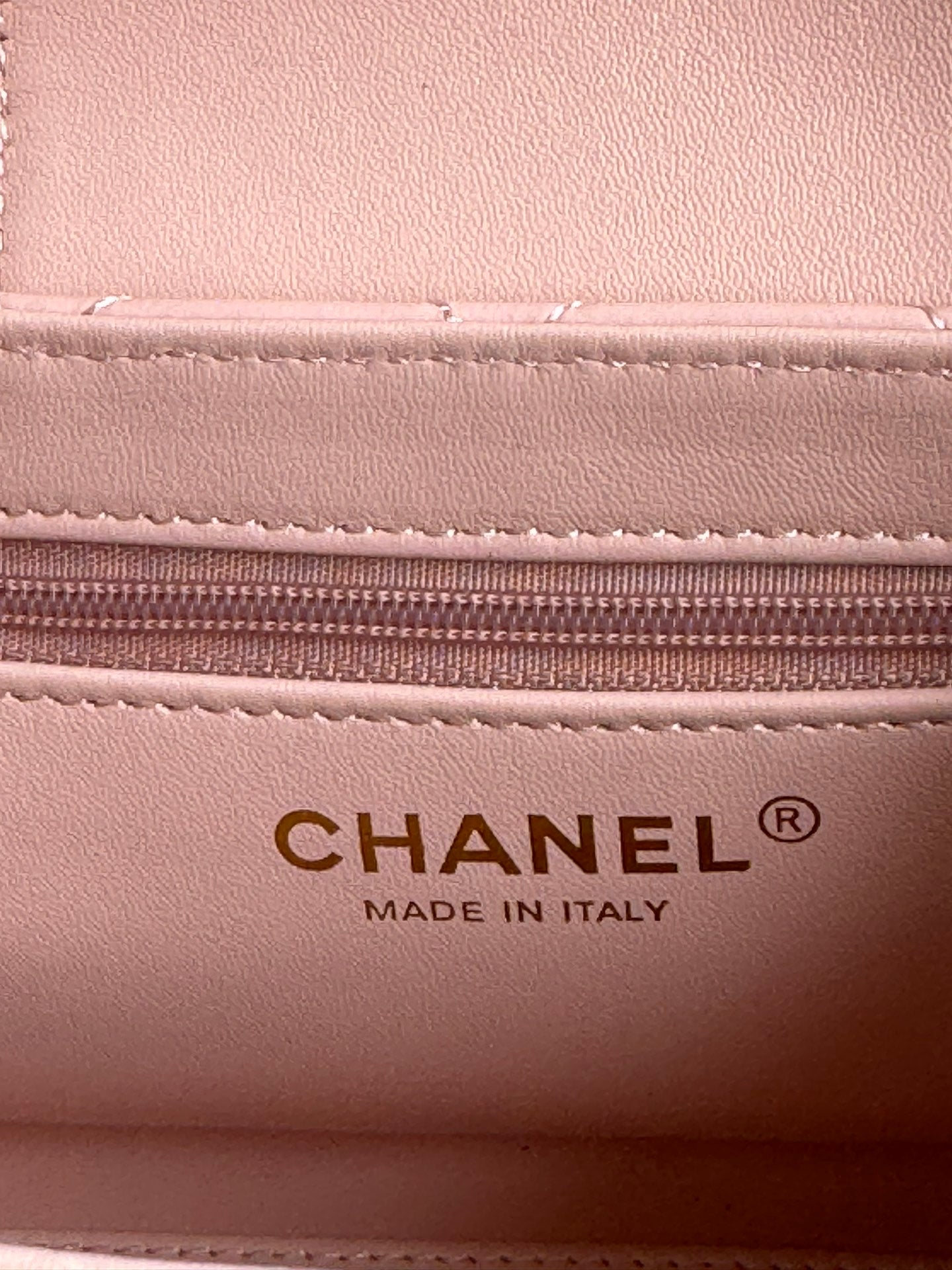 Sac shopping Kelly CC 24A Nano 19 cm en cuir d'agneau rose pastel