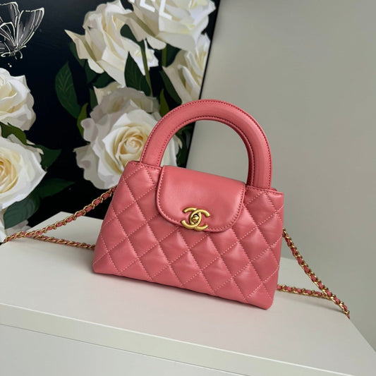 Sac cabas Kelly CC 24A Nano 19 cm en cuir d'agneau rose vif
