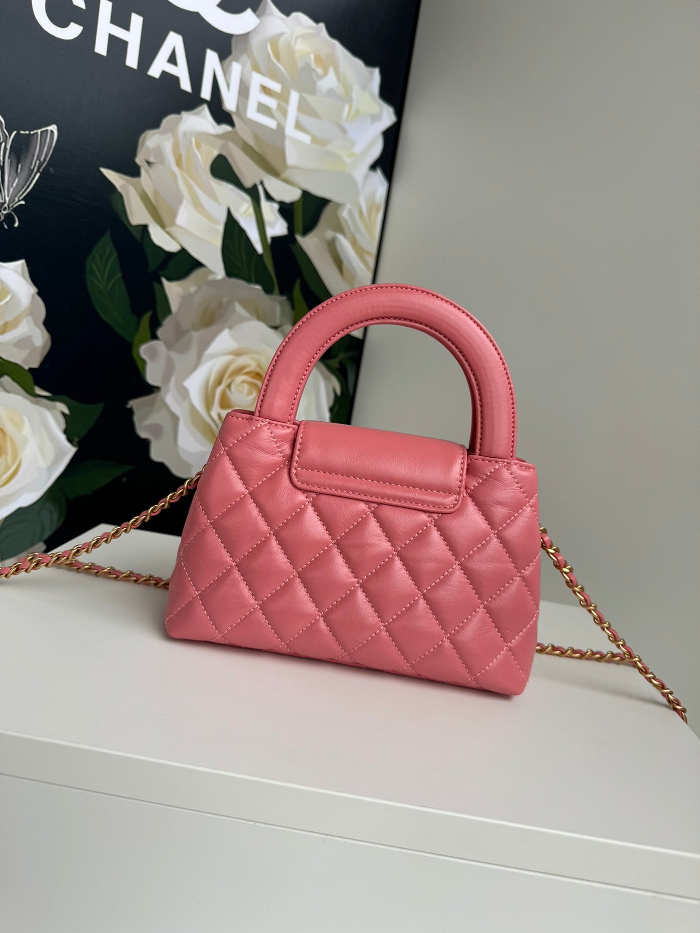 Sac cabas Kelly CC 24A Nano 19 cm en cuir d'agneau rose vif