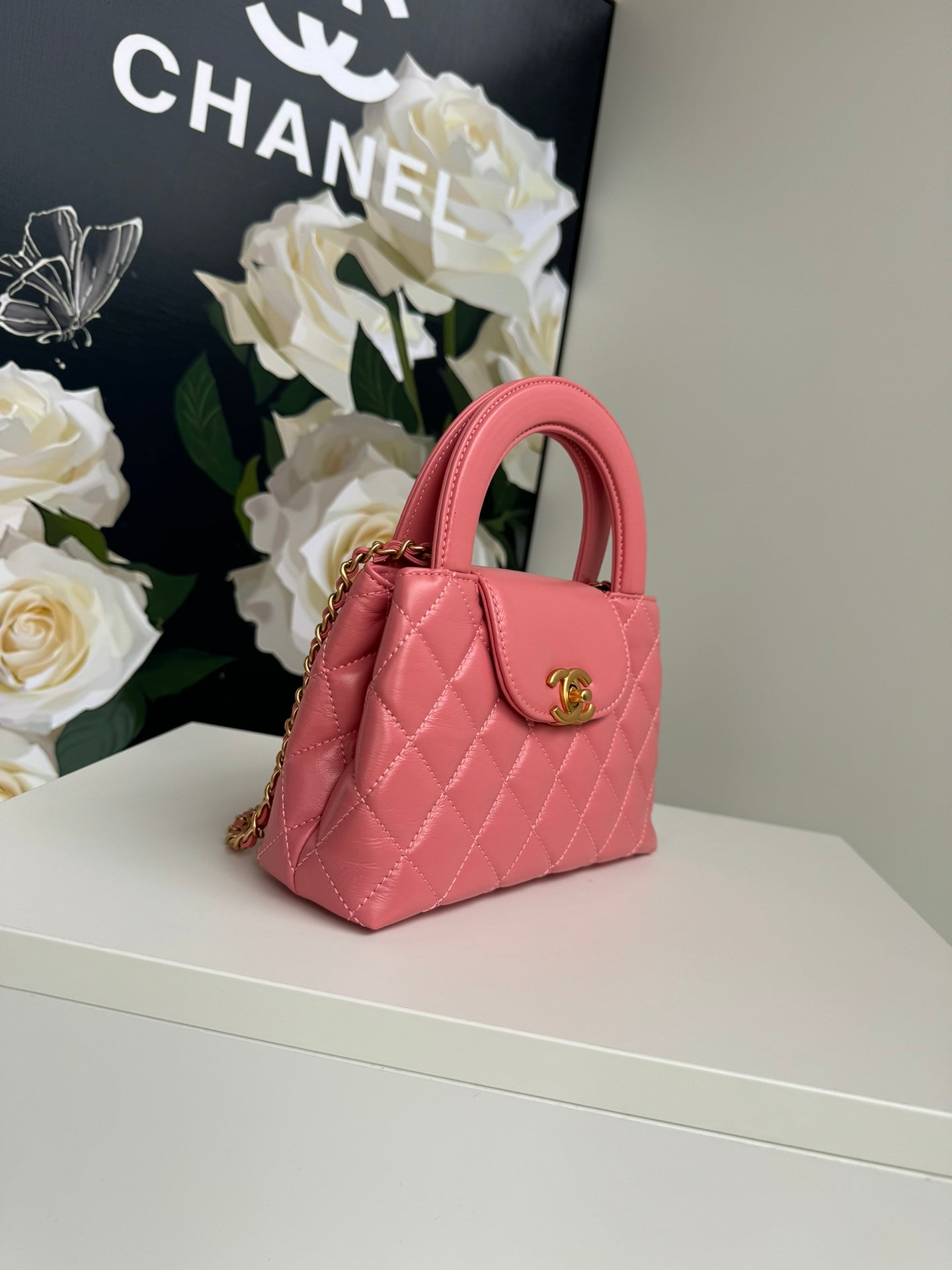 Sac cabas Kelly CC 24A Nano 19 cm en cuir d'agneau rose vif
