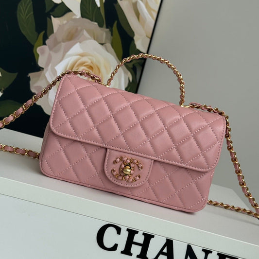 Mini sac à rabat 24c 20 cm avec poignée supérieure en cuir d'agneau rose
