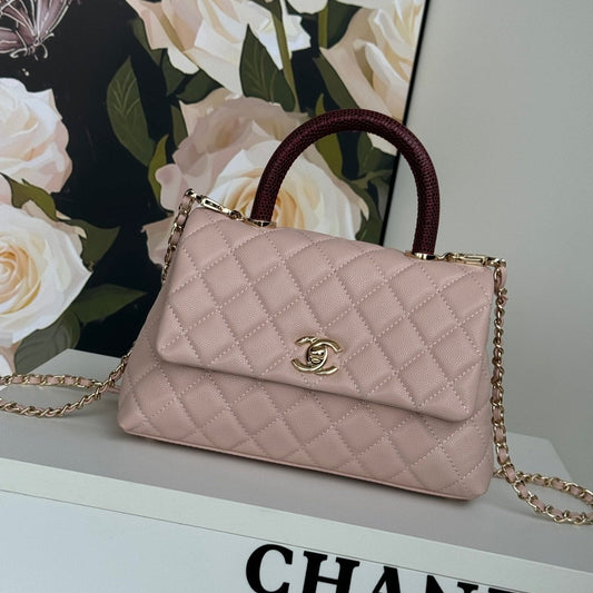 Sac à rabat avec anse en coco 24 cm, rose pastel, rouge, cuir caviar matelassé