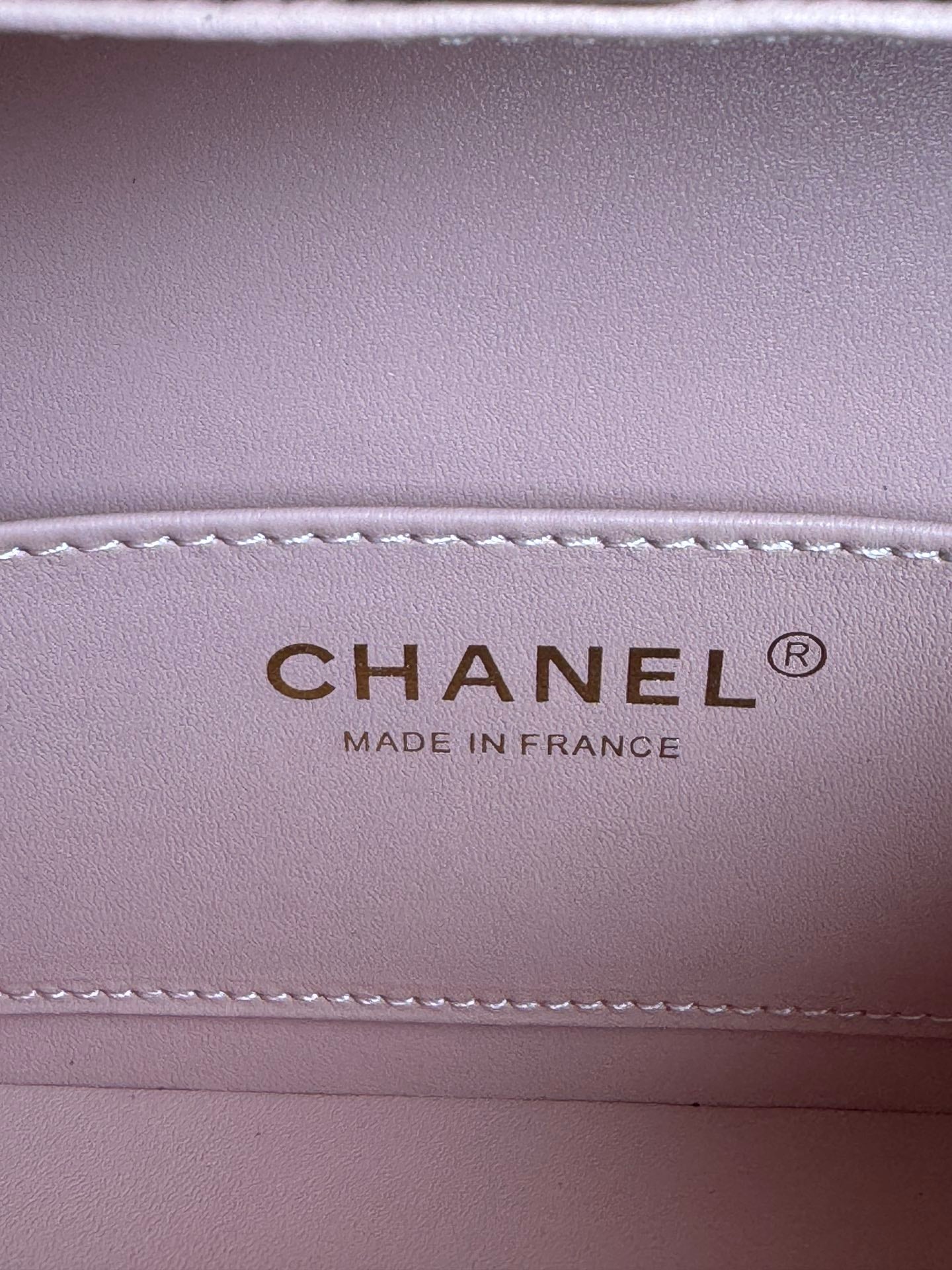 PETIT SAC BOÎTE 18 PO BALLERINE EN CUIR D'AGNEAU ROSE QUINCAILLERIE DORÉ