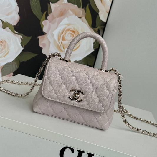 CC 24K Coco Handle Nano 14,5 cm Cuir de veau grainé rose clair Quincaillerie dorée 