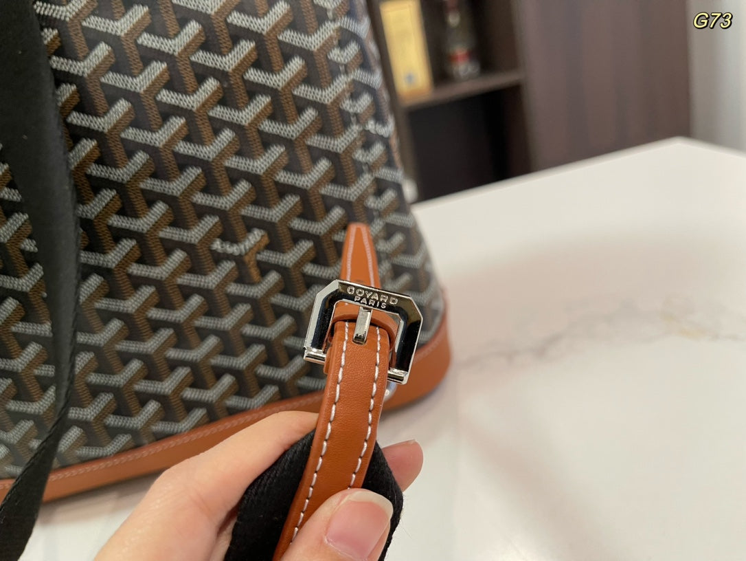 SAC À DOS ALPIN 37 EN CUIR D'AGNEAU MARRON ET TOILE GOYARDINE