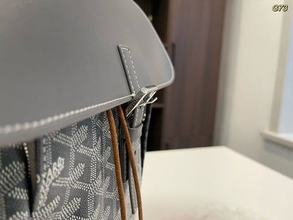SAC À DOS ALPIN 37 EN CUIR D'AGNEAU GRIS ET TOILE GOYARDINE