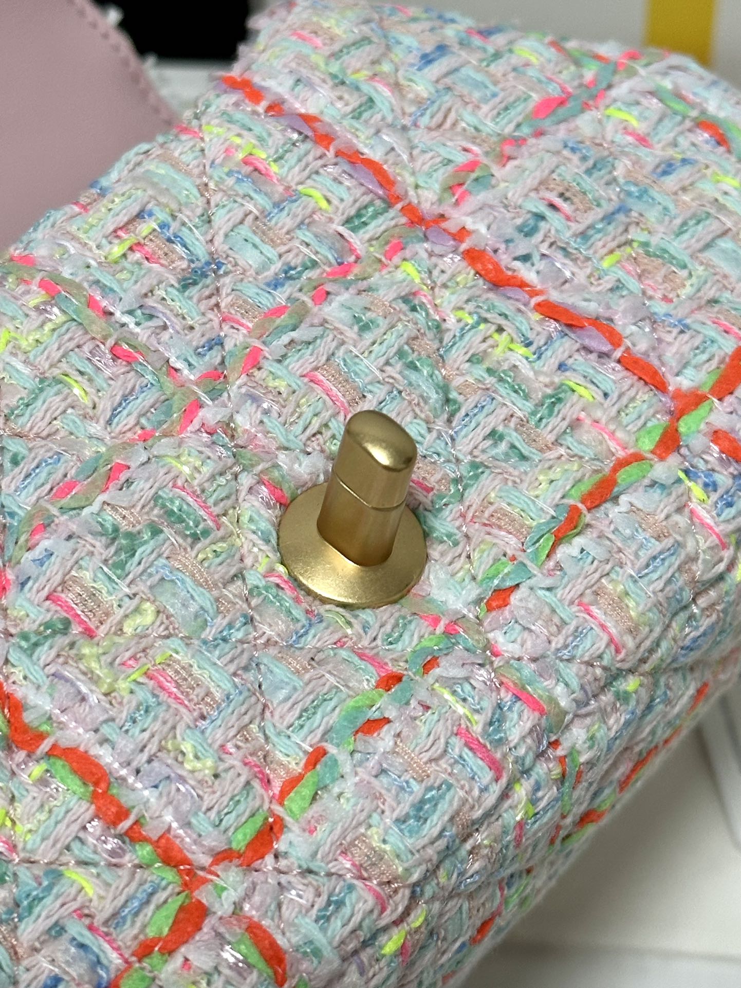 CC MINI 21 SAC À RABAT EN TWEED DE LAINE COLORÉ ROSE CLAIR