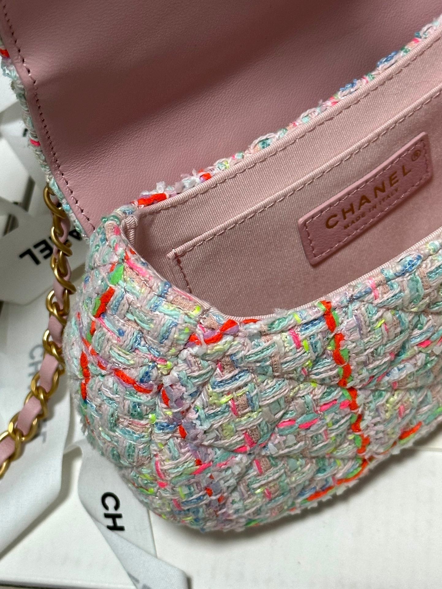CC MINI 21 SAC À RABAT EN TWEED DE LAINE COLORÉ ROSE CLAIR