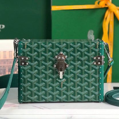 SAC COFFRE CASSETTE 21 EN TOILE GOYARDINE VERTE ET CUIR DE VACHE CLAMECY