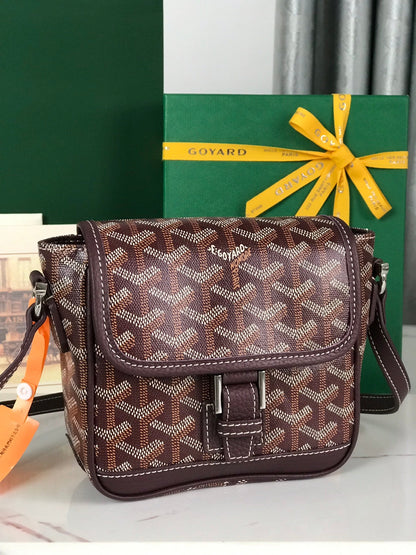 GRAND BLEU 16 EN TOILE GOYARDINE VIN ET AGNEAU