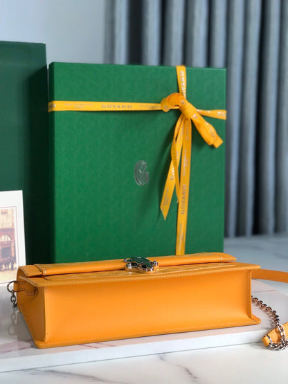 SAC DUCHESSE MARIE-CAROLINE 25 EN TOILE GOYARDINE JAUNE ET CUIR DE VEAU LISSE