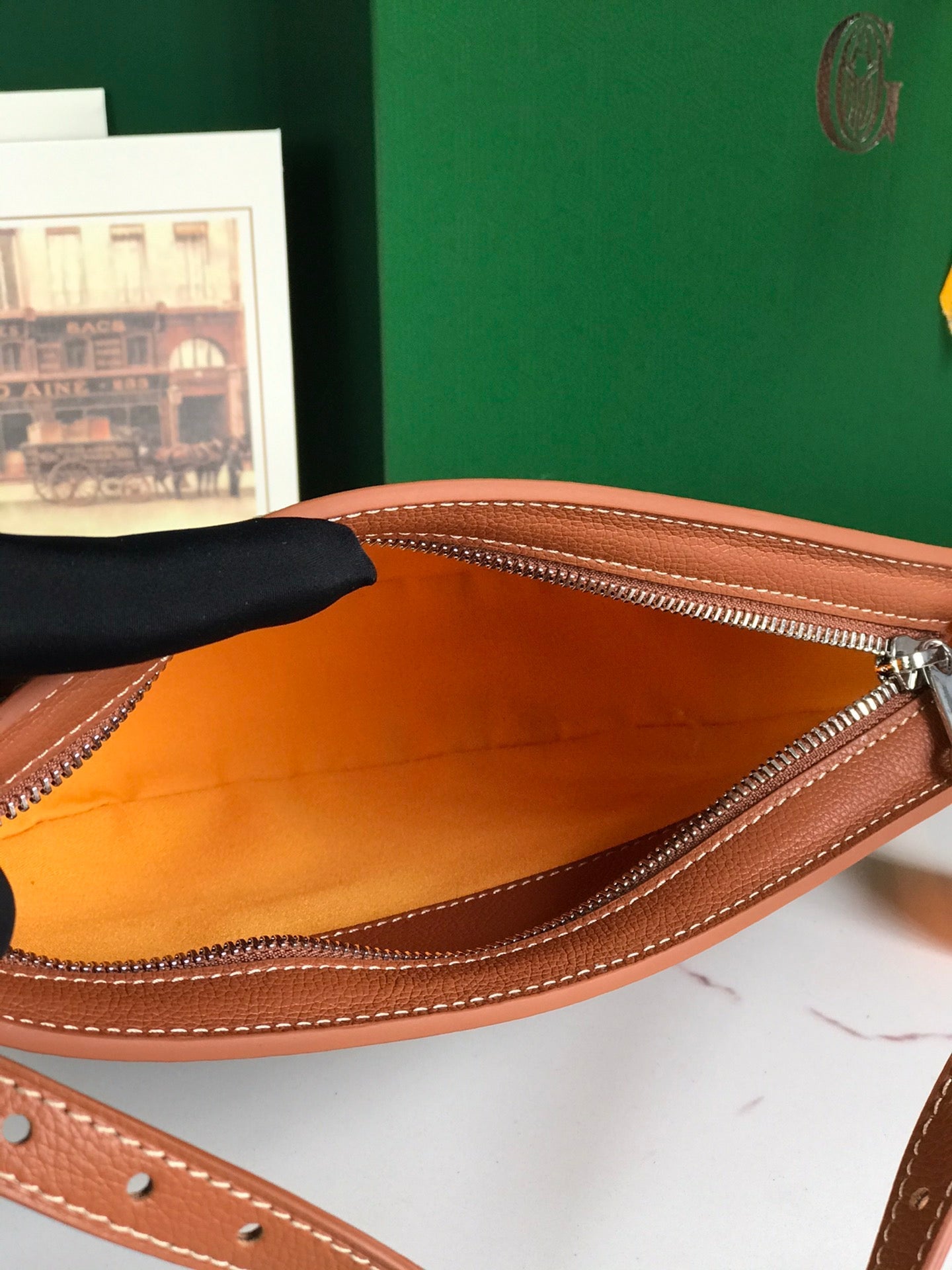 HIRONDELLE バッグ 25 タン ラムスキンとブラック ゴヤルダン キャンバス