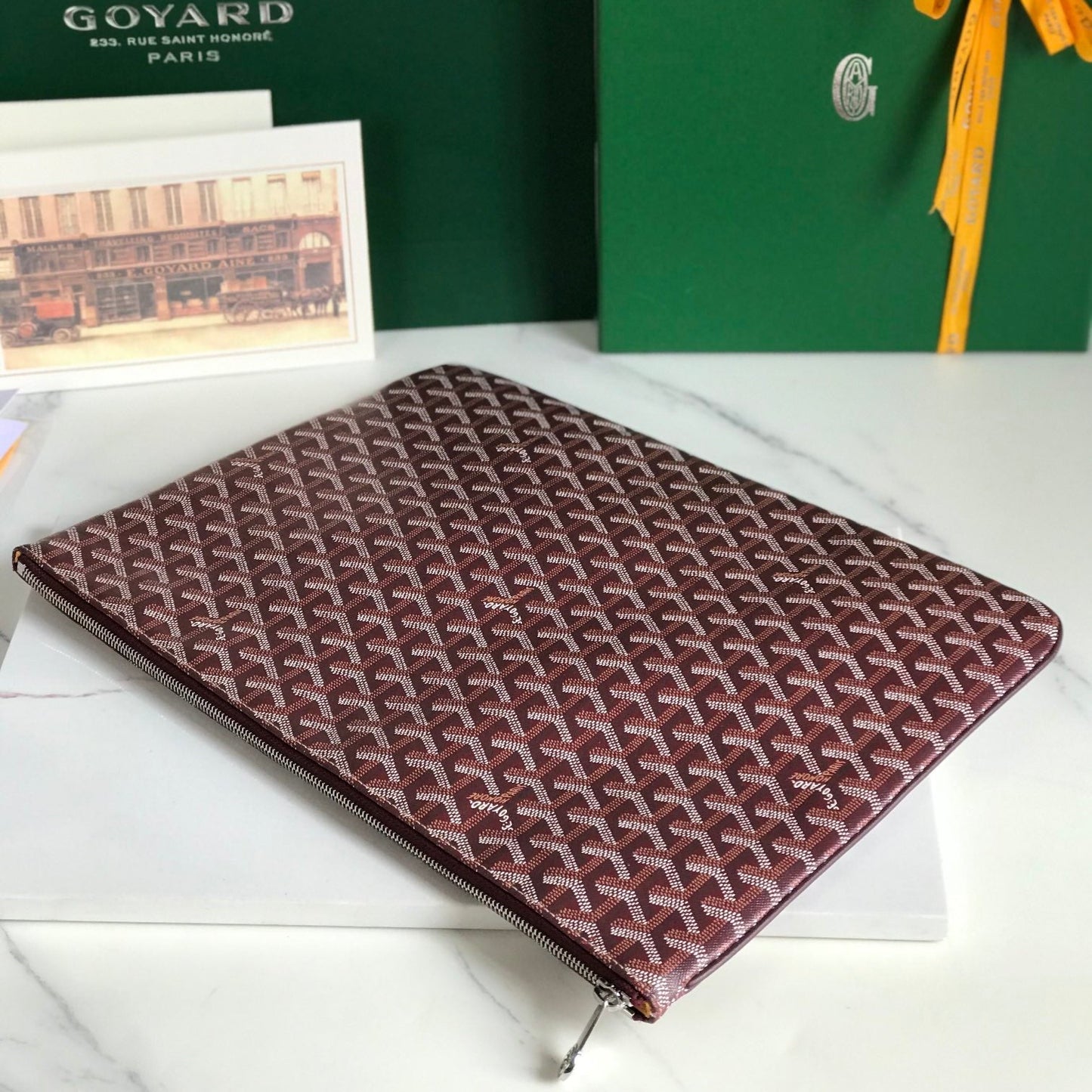 POCHETTE SÉNAT MGM 40 EN TOILE GOYARDINE ROUGE BOURGOGNE