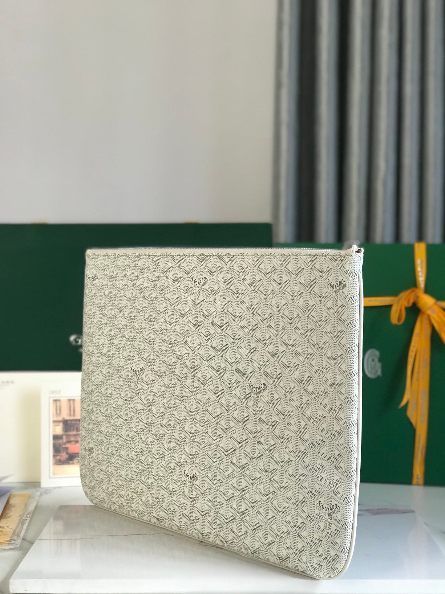 POCHETTE SÉNAT MGM 40 EN TOILE GOYARDINE BLANCHE