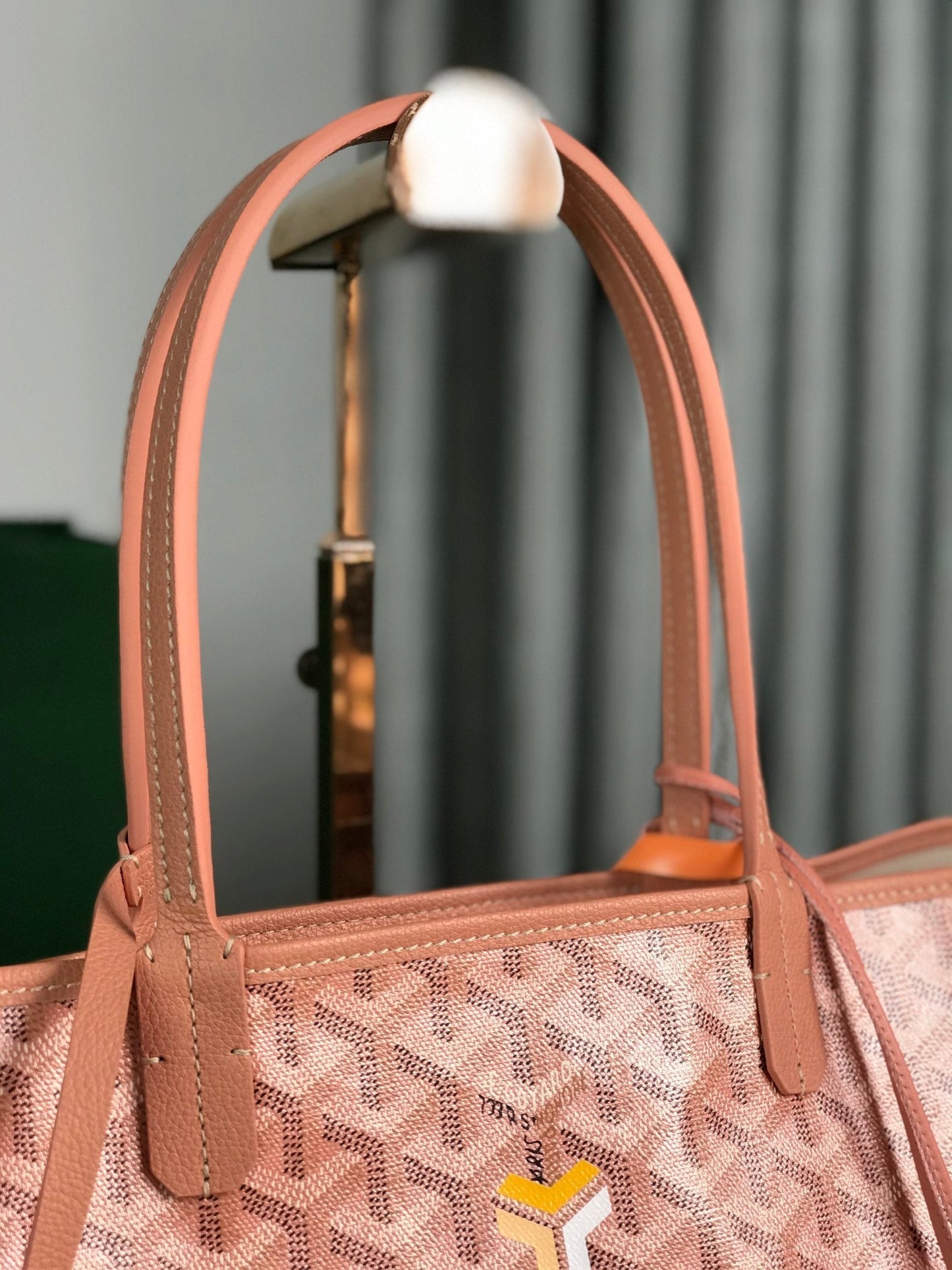 Sac Saint Louis PM 34 cm en toile de veau Chevroches rose