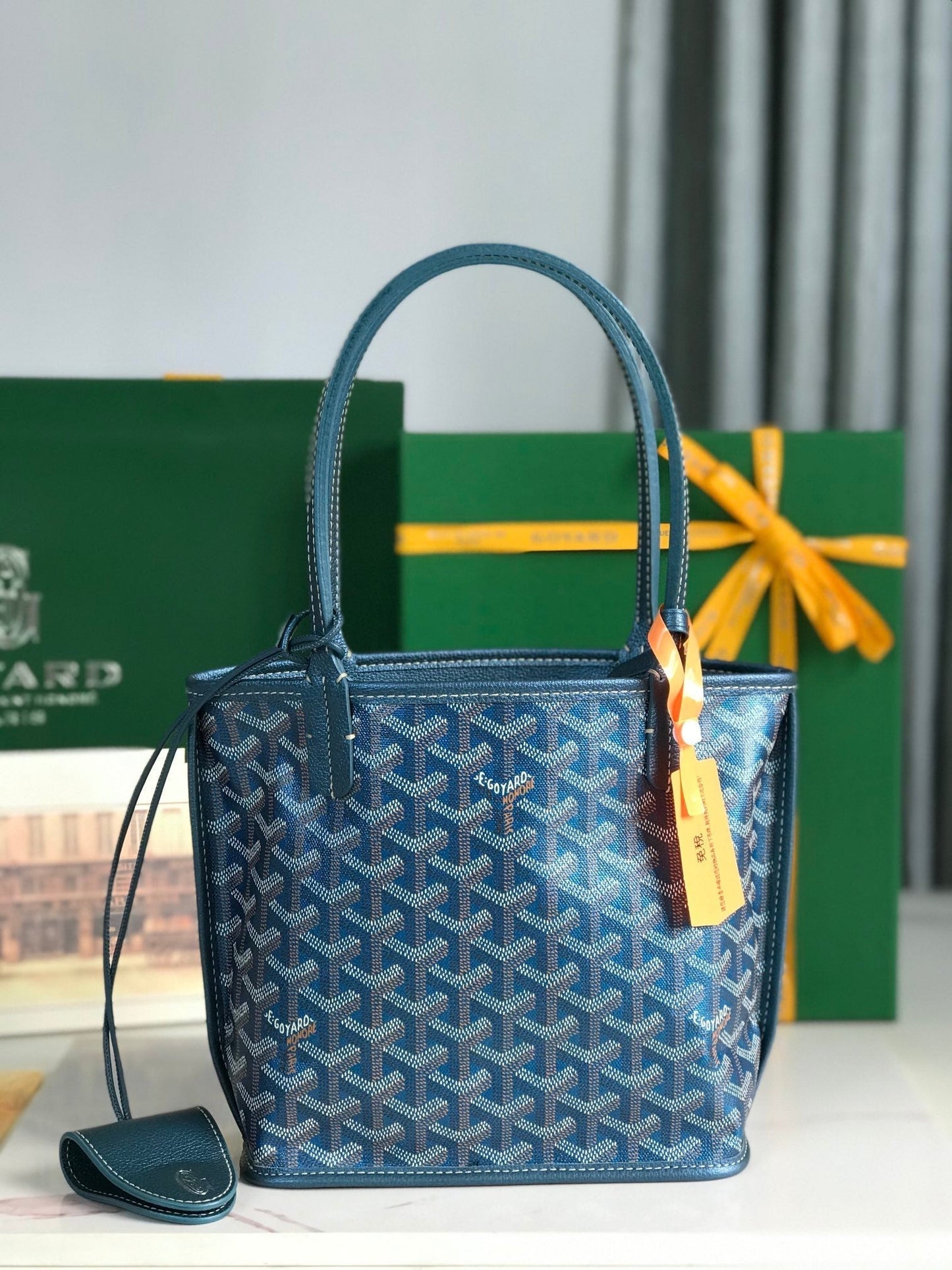 Mini sac Anjou 20 cm en toile bleu foncé Chevroches et cuir de veau