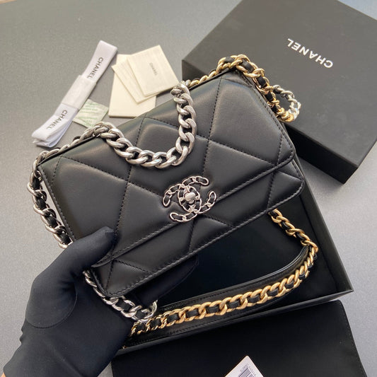CC 19 Woc 19 cm Cuir de veau noir Quincaillerie argentée