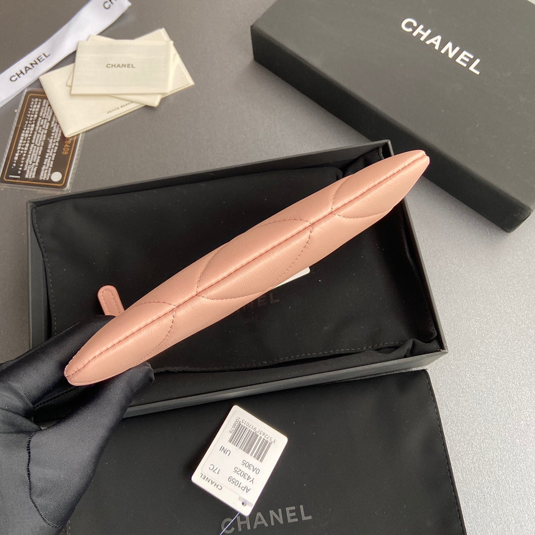 cc 19 ジップウォレット 20cm ライトピンク カーフスキン ゴールド金具