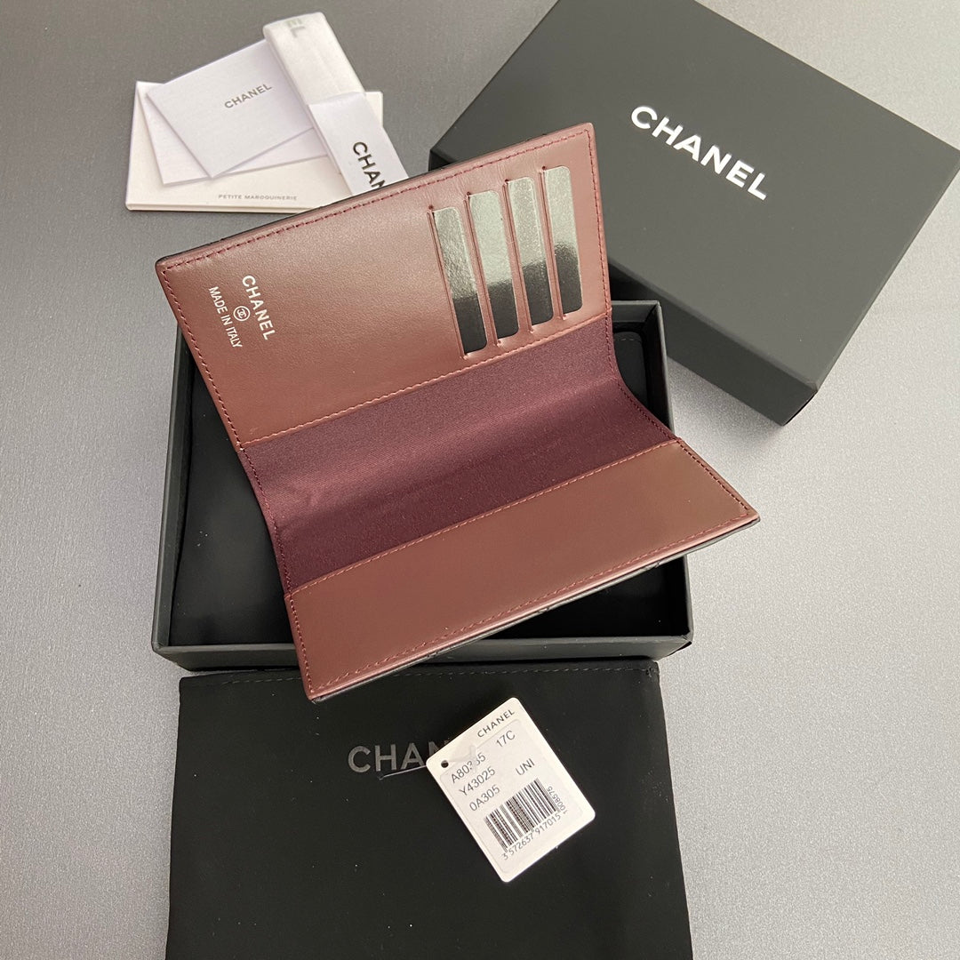 CCパスポート 10cm ブラック ラムスキン シルバー金具