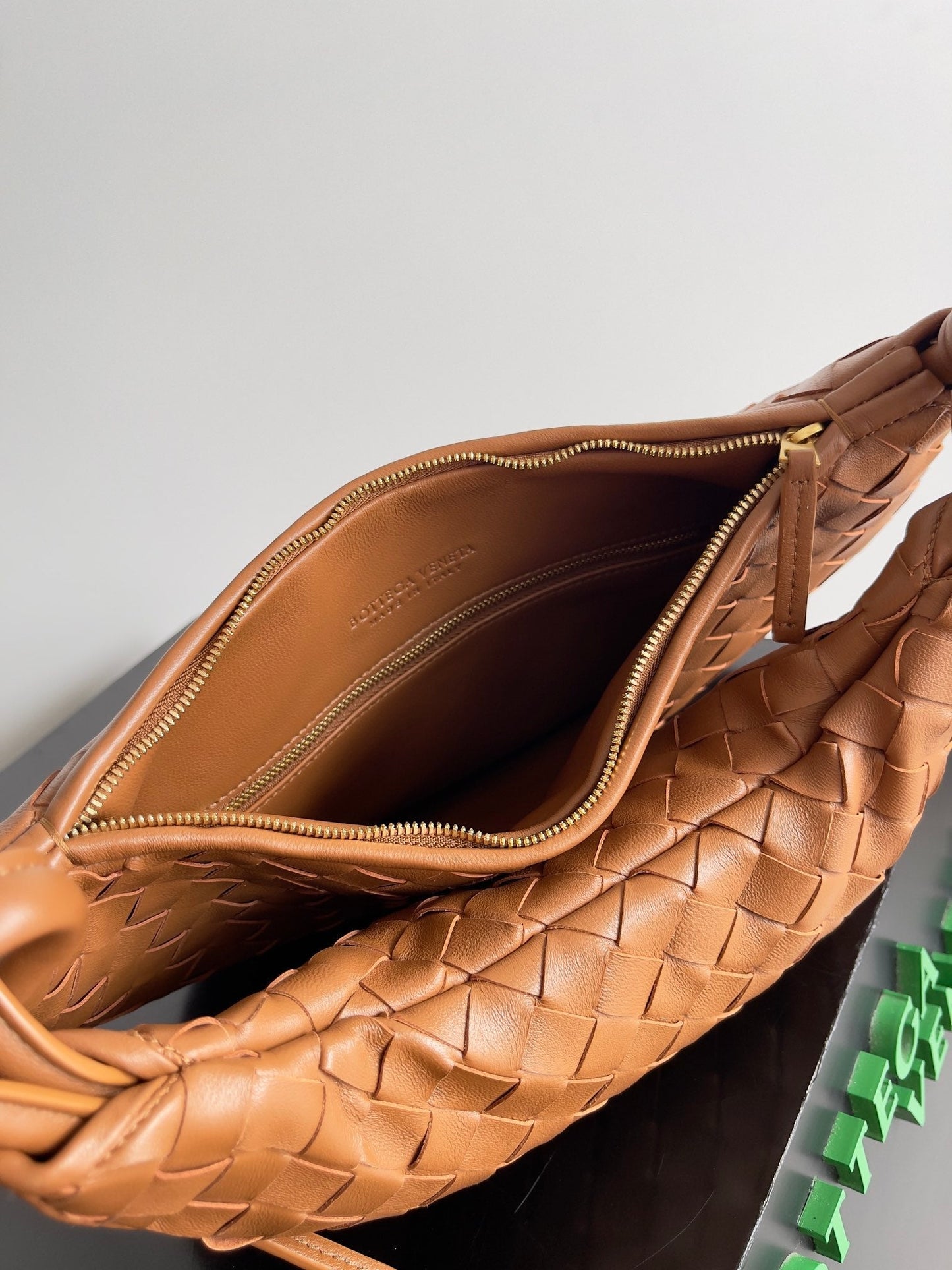 Sac BV GemeIIi 36 cm en cuir d'agneau rouille 209352